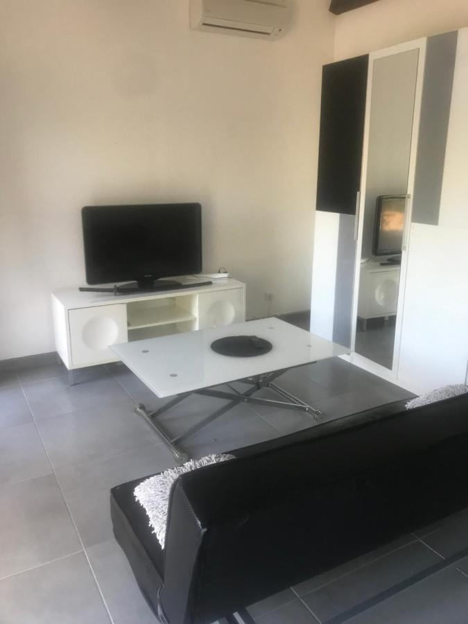 Villa Studio 30 M² à Lançon-Provence Extérieur photo
