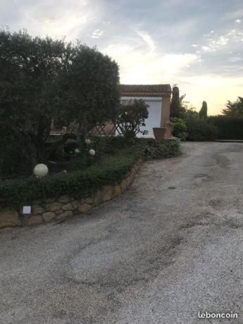 Villa Studio 30 M² à Lançon-Provence Extérieur photo